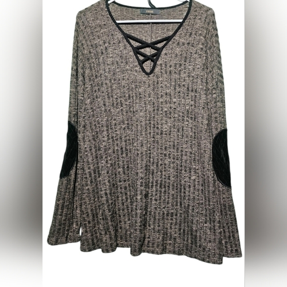 12th Tribe Tops - 12th Tribe EUC Large Gray Long Sleeve Top with Black Elbow Patches 23 PTP